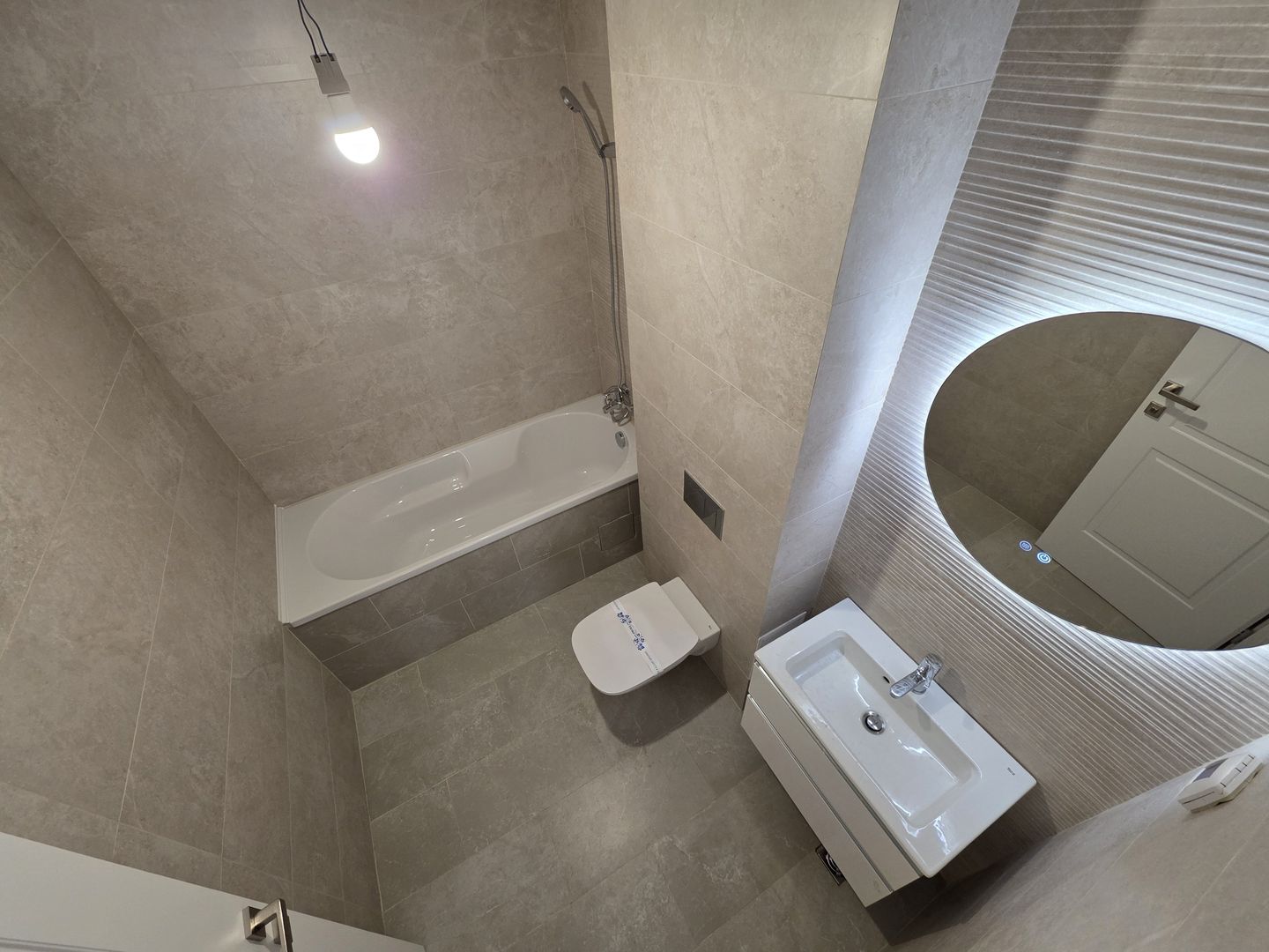 Apartament 3 camere de inchiriat nou în zona Armenească - Universitate - Poză 4