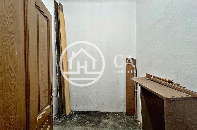 Apartament 2 camere de vânzare la curte comuna în zona Ultracentrală - Poză 5