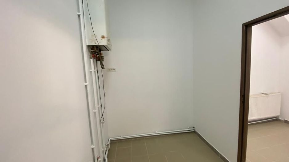 Spatiu comercial central Lugoj - Poză 3