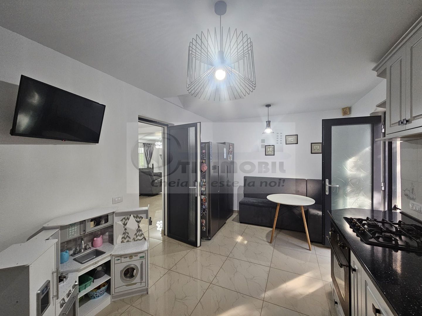 Vila plan parter - mobilata utilata - lux - Valea Adanca - Poză 15