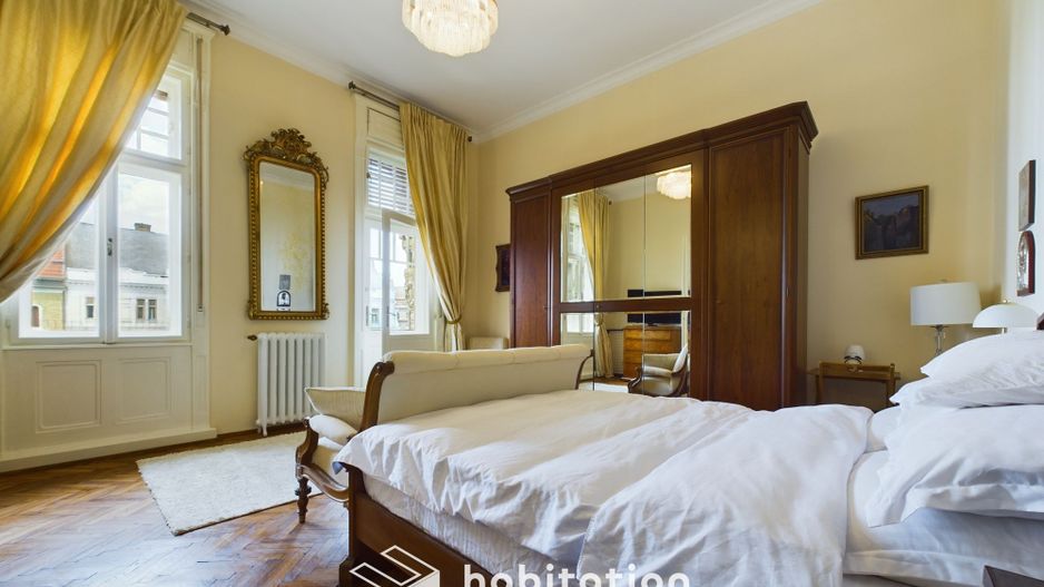 Tur virtual 2 camere, elegant, cu vedere si balcon, in Piața Victoriei - Poză 12
