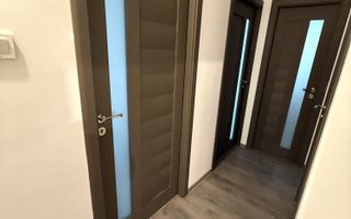 Apartament 3 camere Piata Centrala et 2,renovat toatal - Poză 5