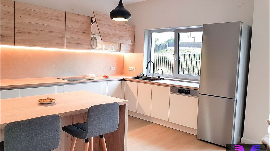 CASA INDIVIDUALA PREMIUM CU VEDERE PANORAMICA CETATEA CISNADIOARA | GRADINA - Poză 3