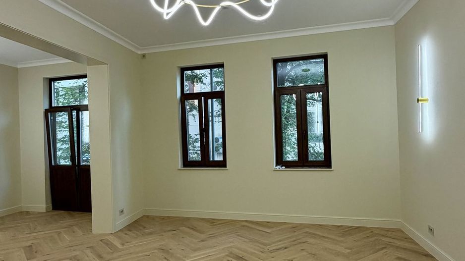 Apartament 4 camere Mihai Eminescu Piata Romana vila interbelica - Poză 7