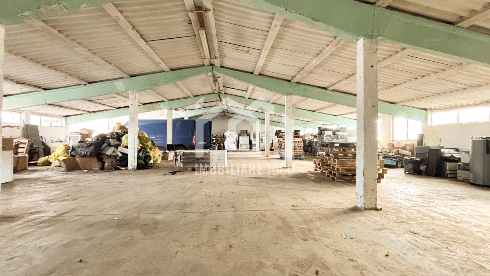 Spatiu de inchiriat 500MP Inaltimea de 4m Jucu de Mijloc - Poză 1