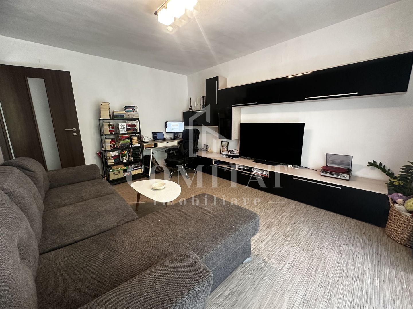 Apartament 2 camere | Etaj intermediar | Zona Str Florilor - Poză 4