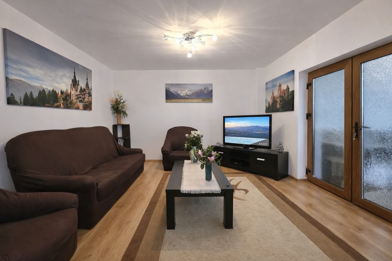 Casă cu 5 camere de vânzare in Lumina Constanta - Poză 2
