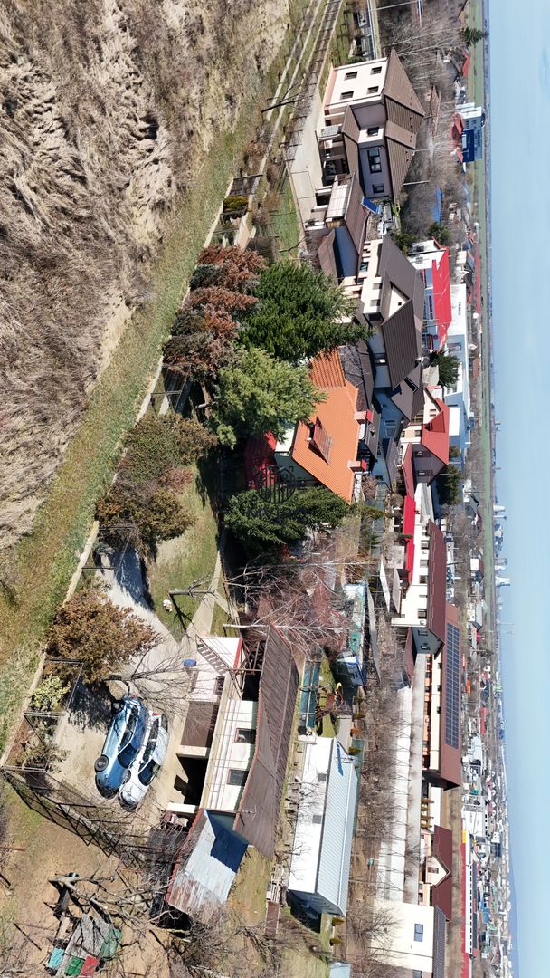 Casa de vanzare in Targoviste - 5 camere, 2 garaje, teren generos - Poză 27