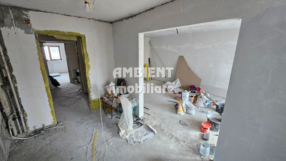 Apartament cu 3 camere, etaj 2, in renovare, zona TRAIAN; - Poză 7
