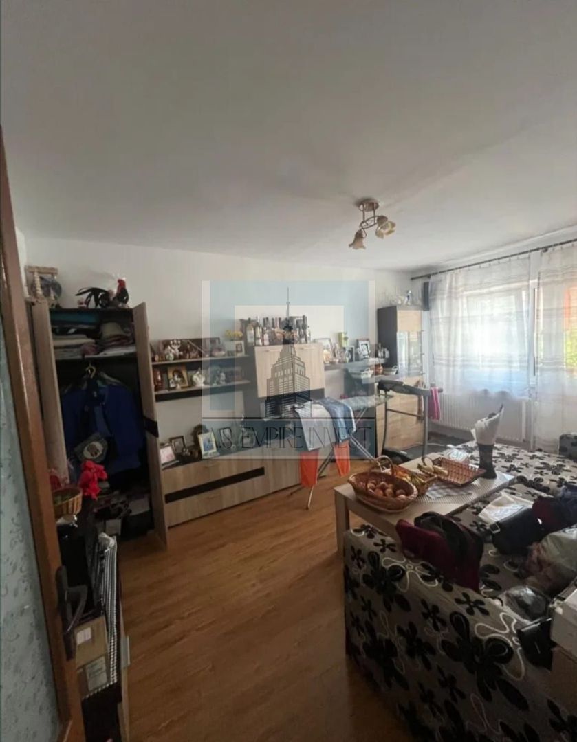 Apartament 3 camere - zona Bartolomeu - Poză 1