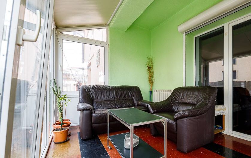 Casă pentru o familie numeroasă în Săcălaz - Poză 16