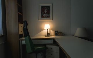 Apartament renovat cu 2 camere langa metrou de închiriat - Poză 1