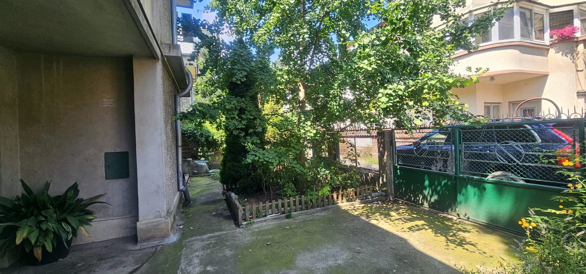 De vanzare  -  Casa P+1E - Alea Trandafirilor - 220.000 euro - Poză 14