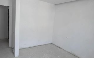 Apartament semifinisat cu 3 camere și balcon generos. - Poză 1
