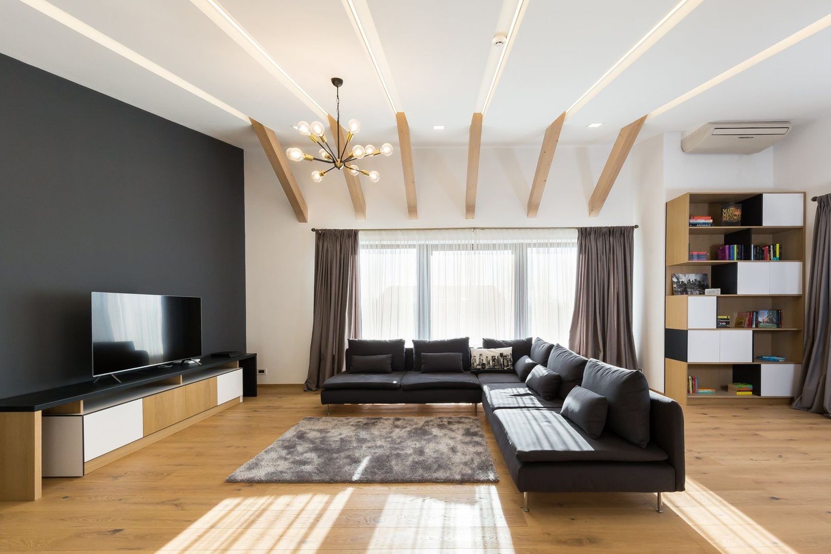 Casă deosebită de vânzare în Sânpetru | Teren 1400 mp - Poză 26