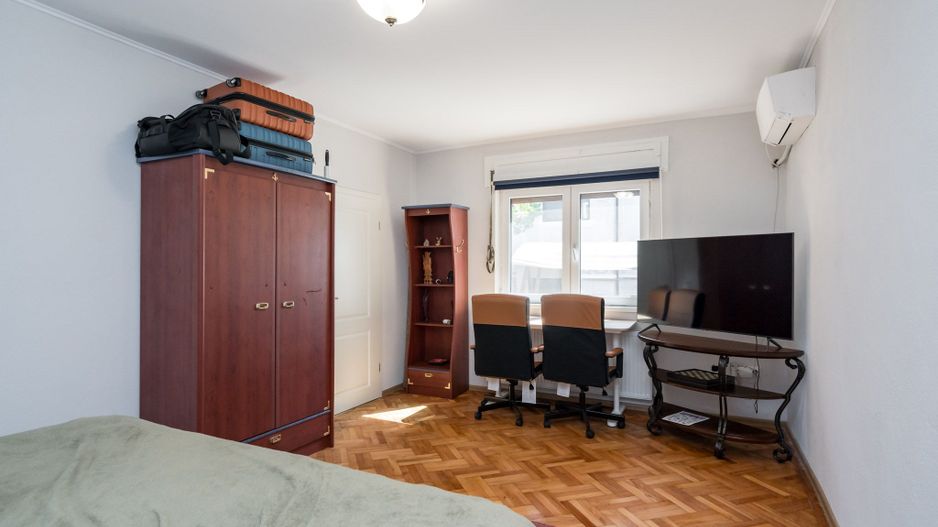 VILA REPREZENTATIVA ICOANEI - Poză 21