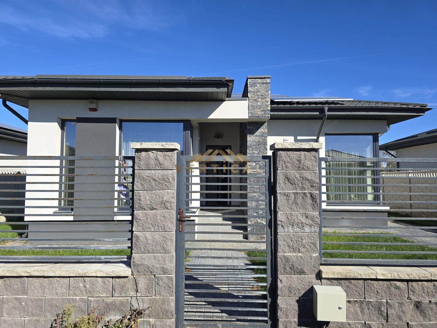 CASA VERDE | 3 CAMERE | COMUNA BERCENI - Poză 1