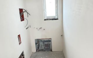 🏡 CASĂ DE VÂNZARE - Poză 5
