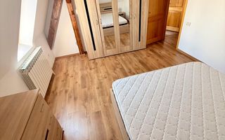 Apartament 4 camere, 140 Mp, garaj, zona strazii Emil Racovita - Poză 2