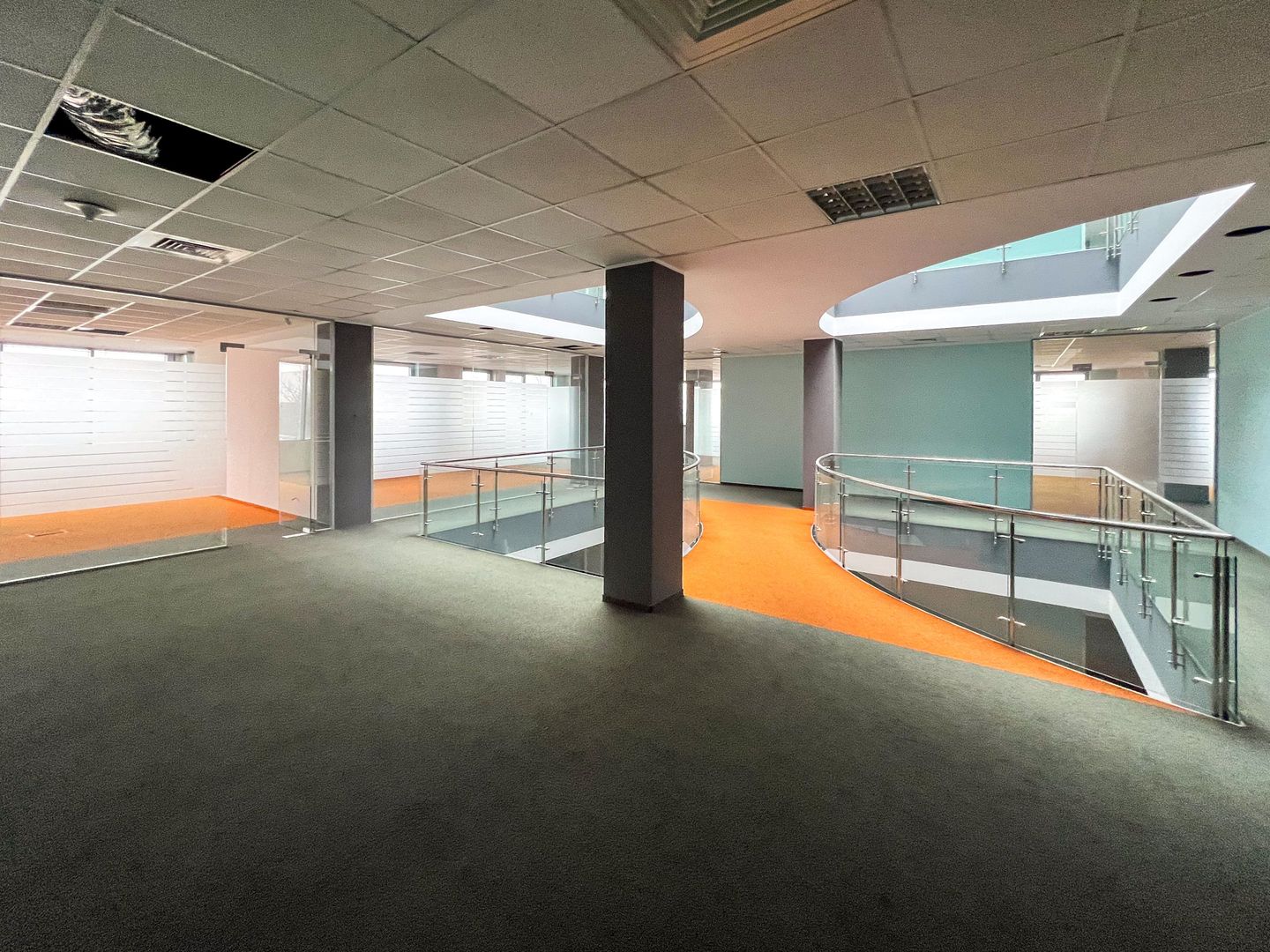 Proprietate comercială premium de vânzare- teren 3.728 mp |  Lângă A0 - Poză 9