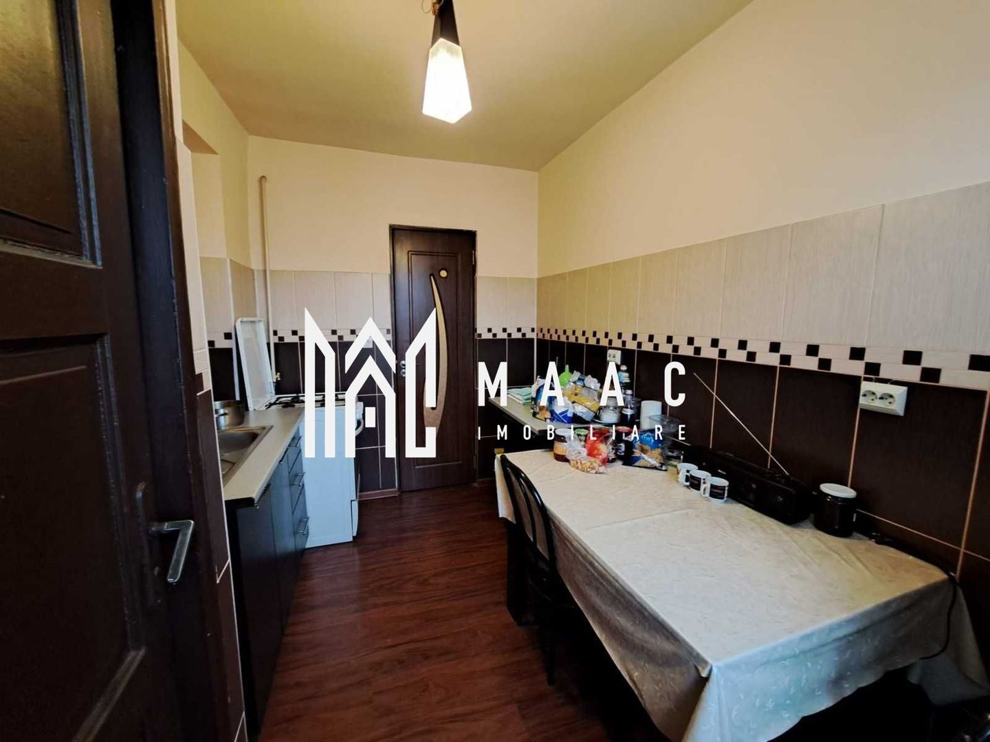 Vând apartament 2 camere Rm. Vâlcea! - Poză 1