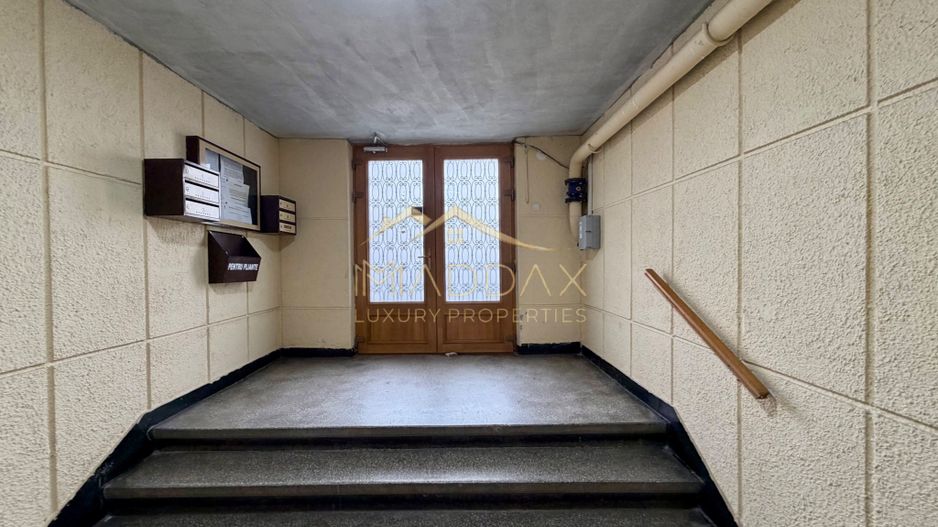 Spatiu comercial *3 camere* // Piata Dorobantilor - Poză 15