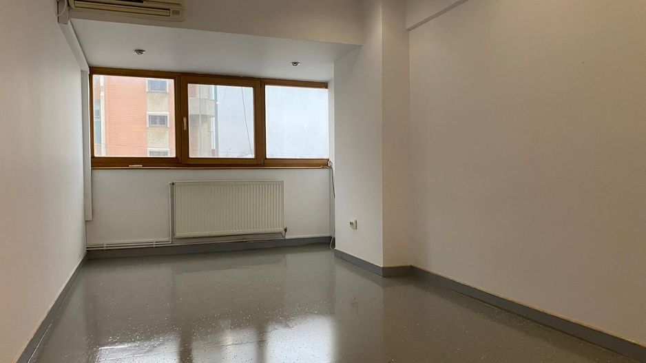 Apartament 4 camere-Ideal Birouri / Sediu Firmă – Etaj 1 – Comision 0% - Poză 4