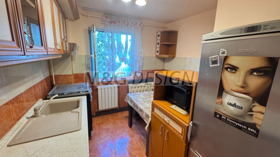 3 camere decomandat zona Girocului  etaj 1 CENTRALA, CLIMA - Poză 3