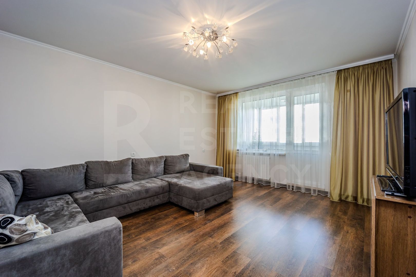 Vânzare, apartament 4 camere 86 mp , str. Milescu Spătaru, Ciocana - Poză 4