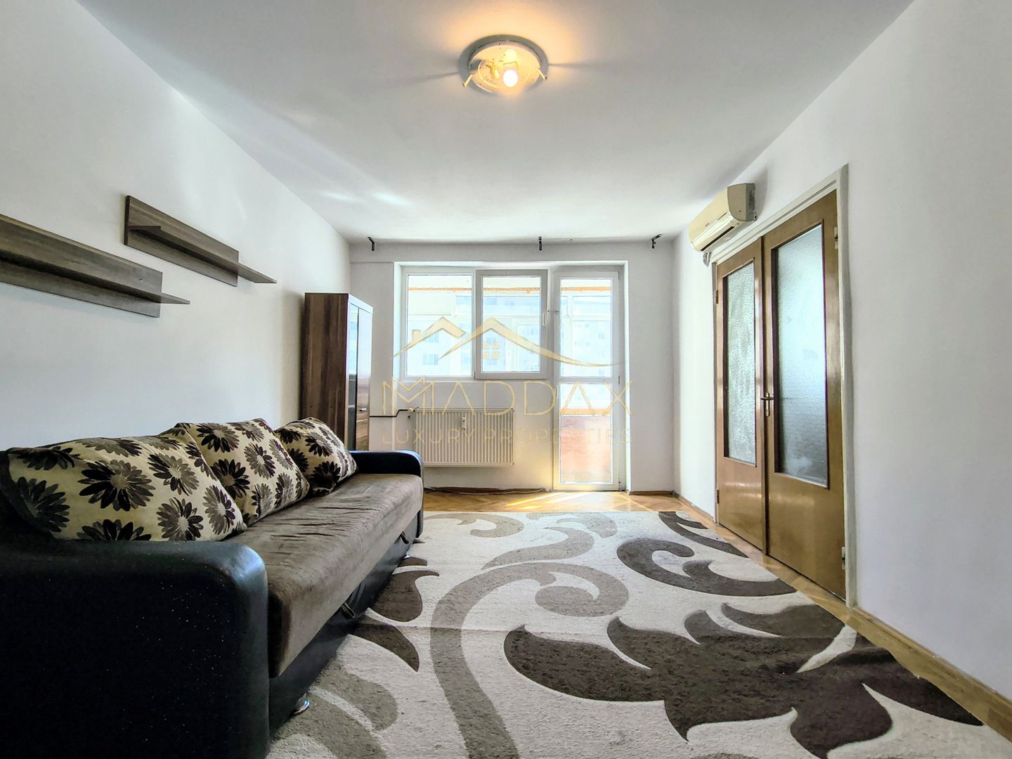 Apartament 3 camere // circular decomandat // D-na Ghica // Parc Plumbuita - Poză 1