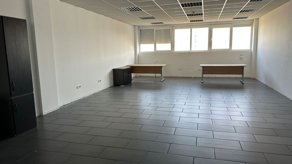 Spatiu depozitare - logistica 2.519 mp si birouri Chiajna A1 - Poză 17