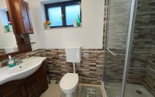 Casă de vânzare în Cisnădioara – 2 apartamente complet echipate - Poză 13