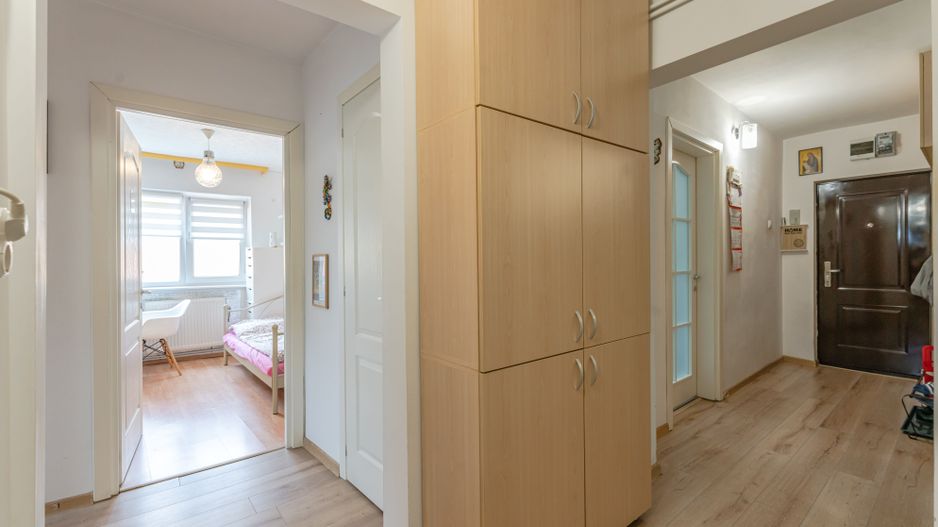 APARTAMENT 4 CAMERE ASTRA CARPATILOR - Poză 12