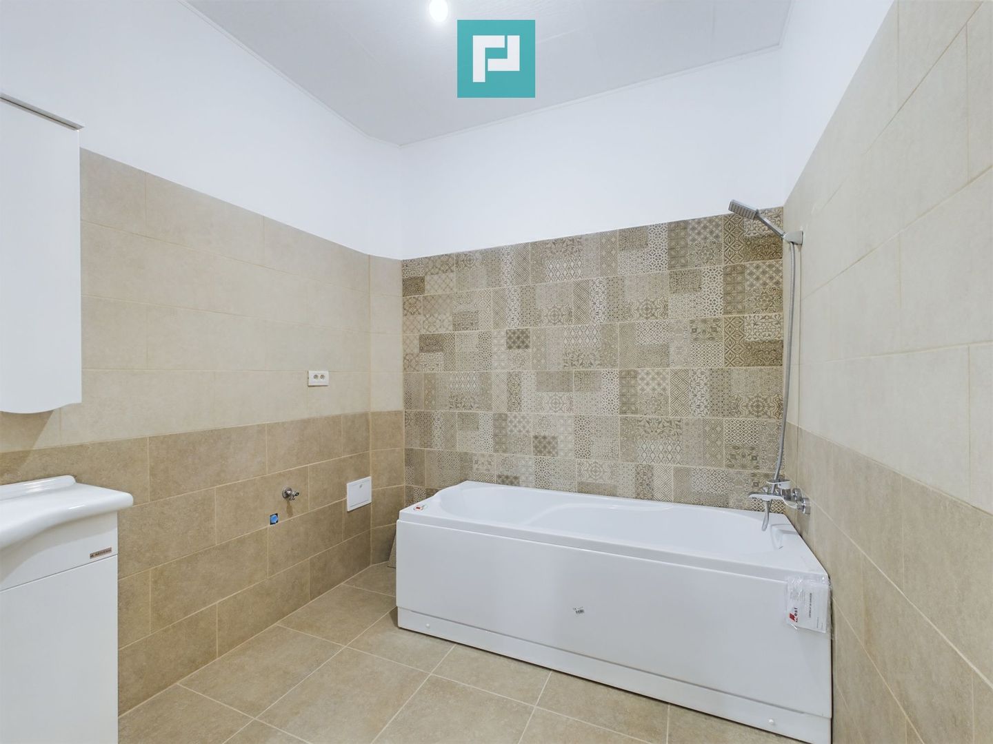 Apartament ultracentral cu 2 camere - Poză 5