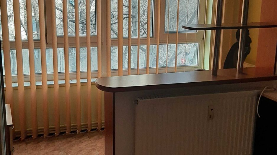 Apartament decomandat cu 3 camere confort 1 sect.4 Aparatorii Patriei - Poză 2