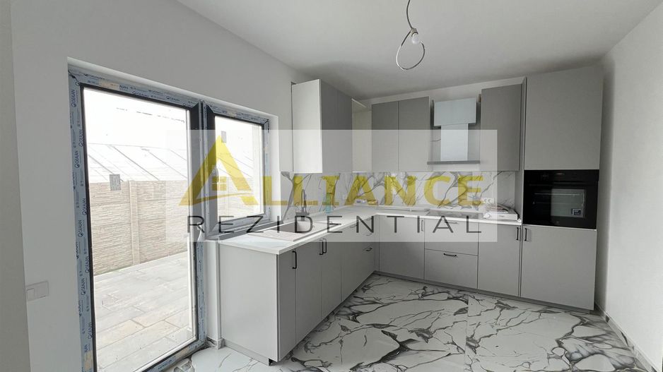 Casa Individuala P+M - 4 camere - Pompa de Caldura-Panouri Solare - Poză 8