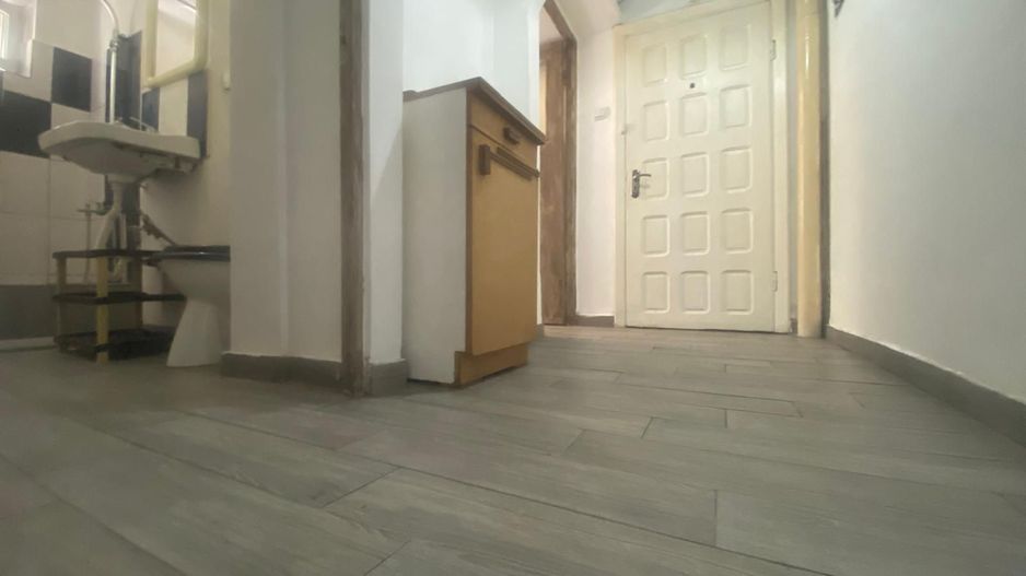 Etajul 3! Inchiriere apartament cu 2 camere in Targoviste - micro 11 - Poză 11