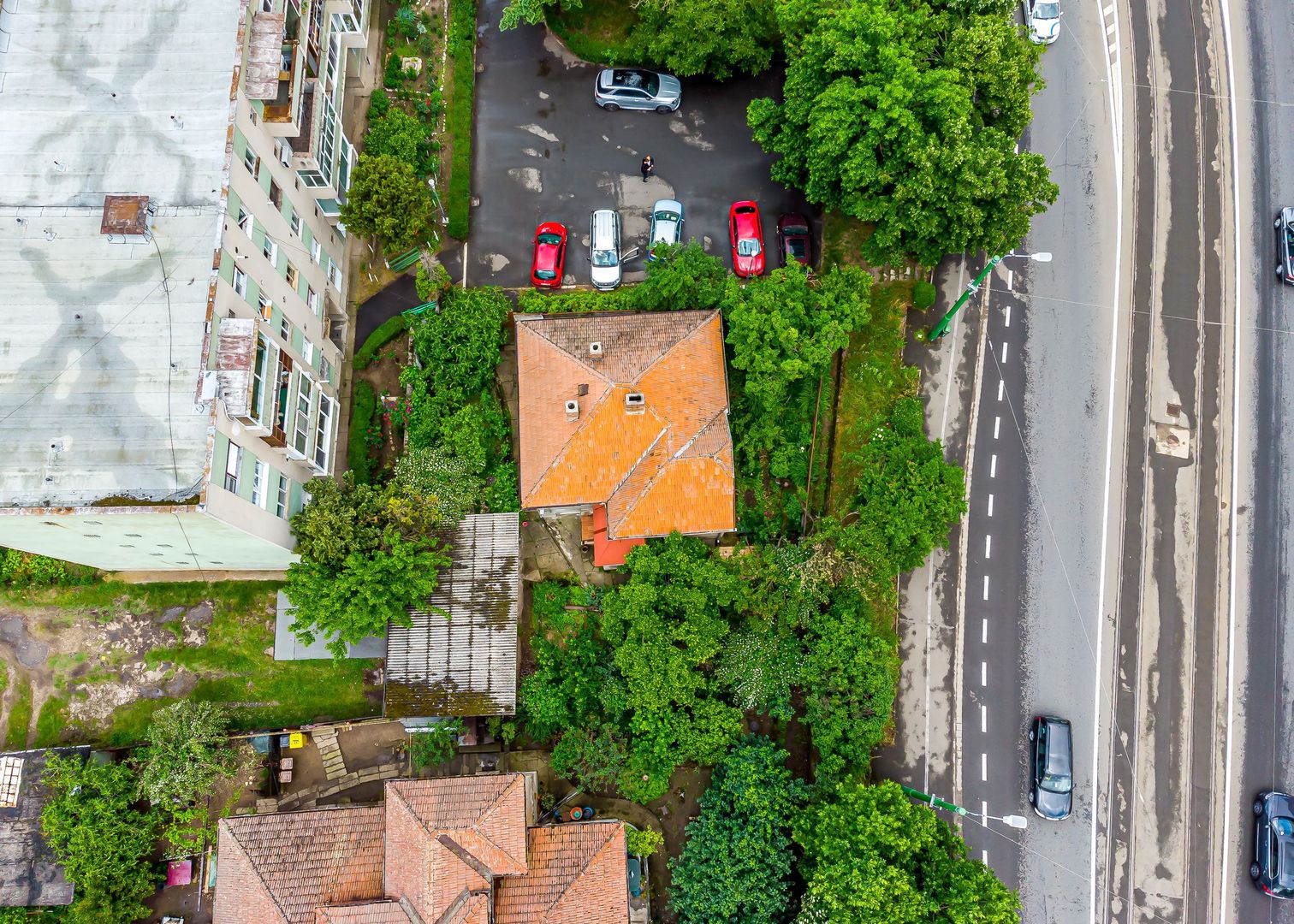 Vilă cu potențial pe Calea Romanilor - Poză 3