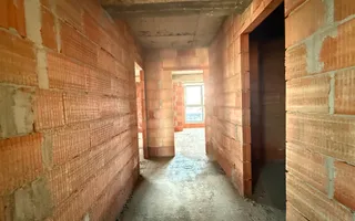 Bloc NOU langa parc si metrou cu loc de parcare si boxa - Poză 13