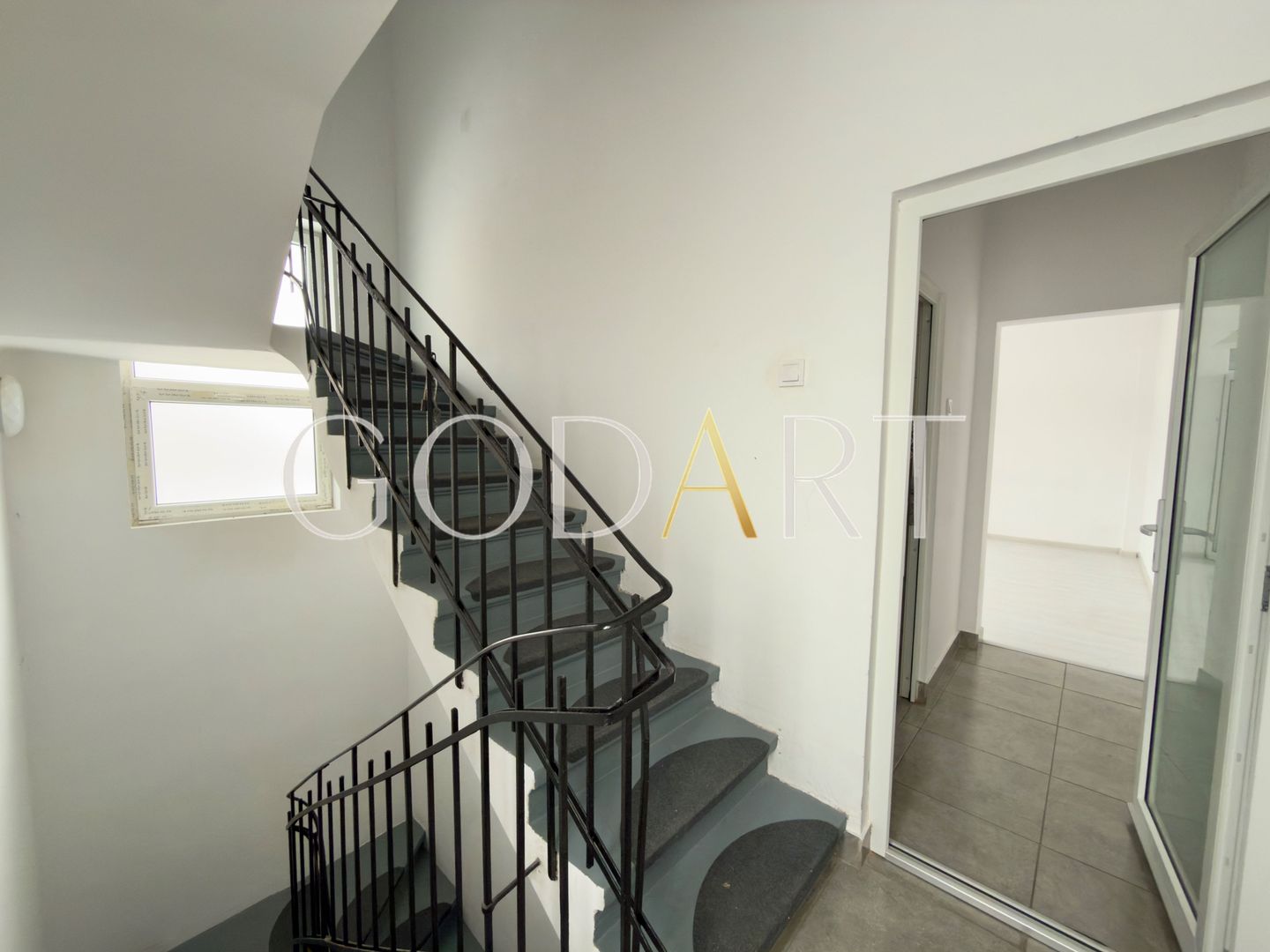 Vila spatioasa | Complet renovată | Central - Poză 14