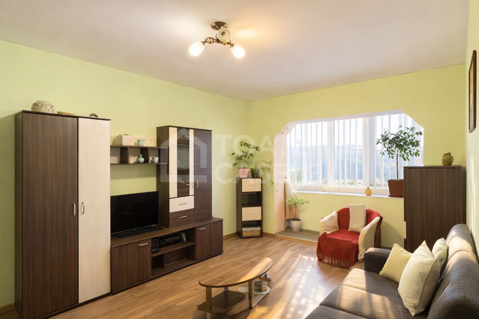 Apartament cu 3 camere, etaj intermediar, zona Dunarii - Poză 1