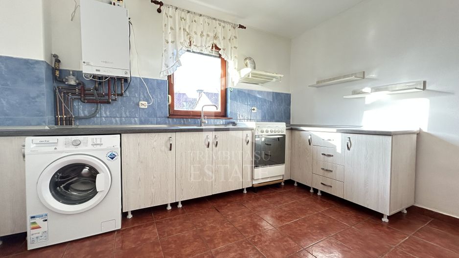 Vilă P+M Eforie Sud – 5 min de Plajă | Garaj | Ideal Investitie - Poză 3