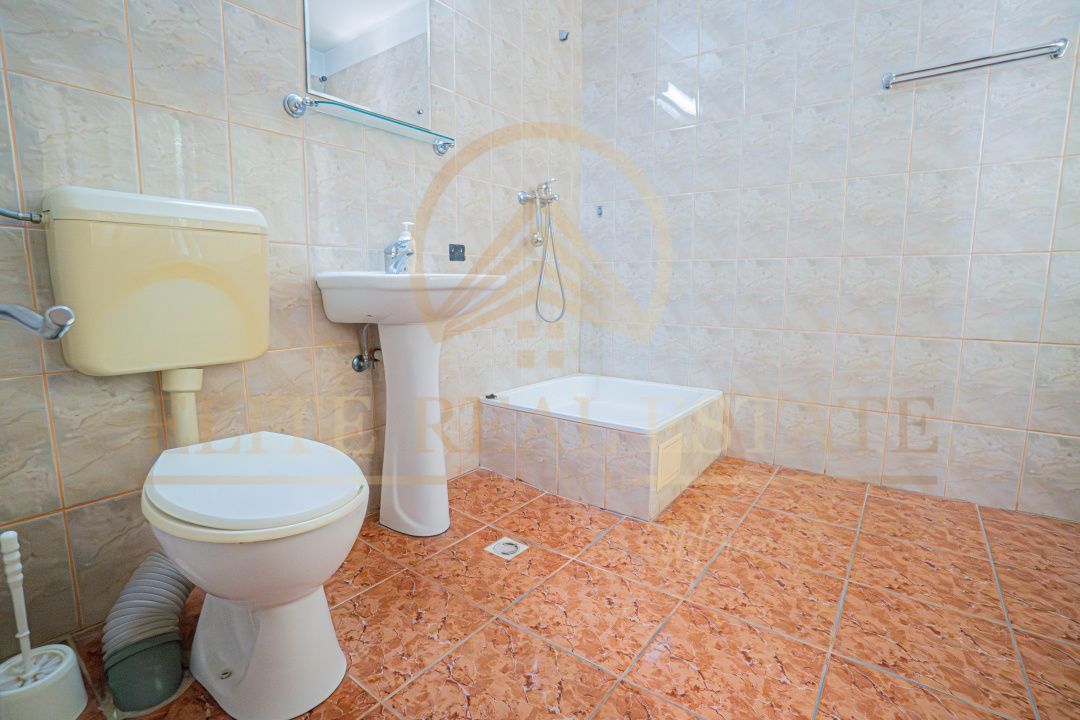 Super ocazie! Imobil de vanzare, în Stațiunea Mamaia-Cazino - Poză 16