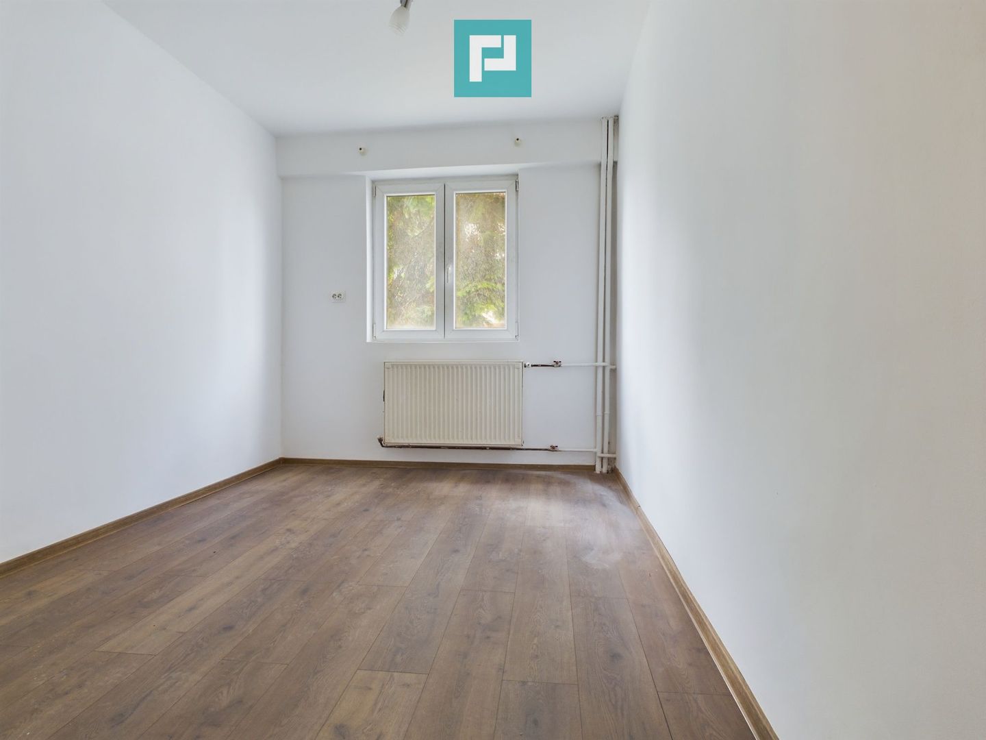 Garsoniera, zona Romanilor - Poză 2