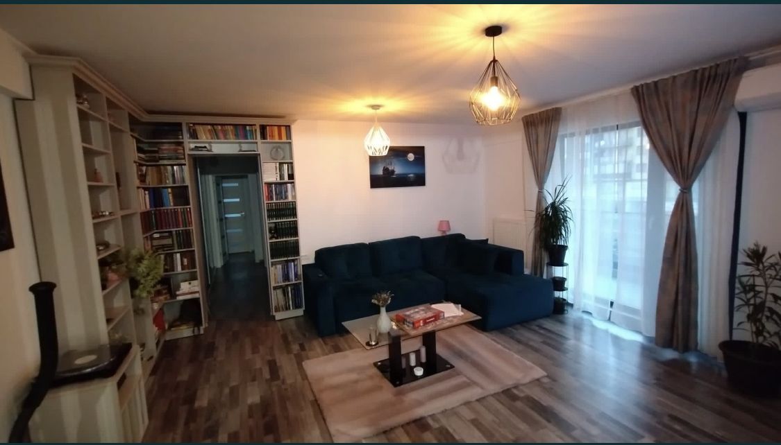 Ap cu 3 camere Palazu Mare - Poză 1