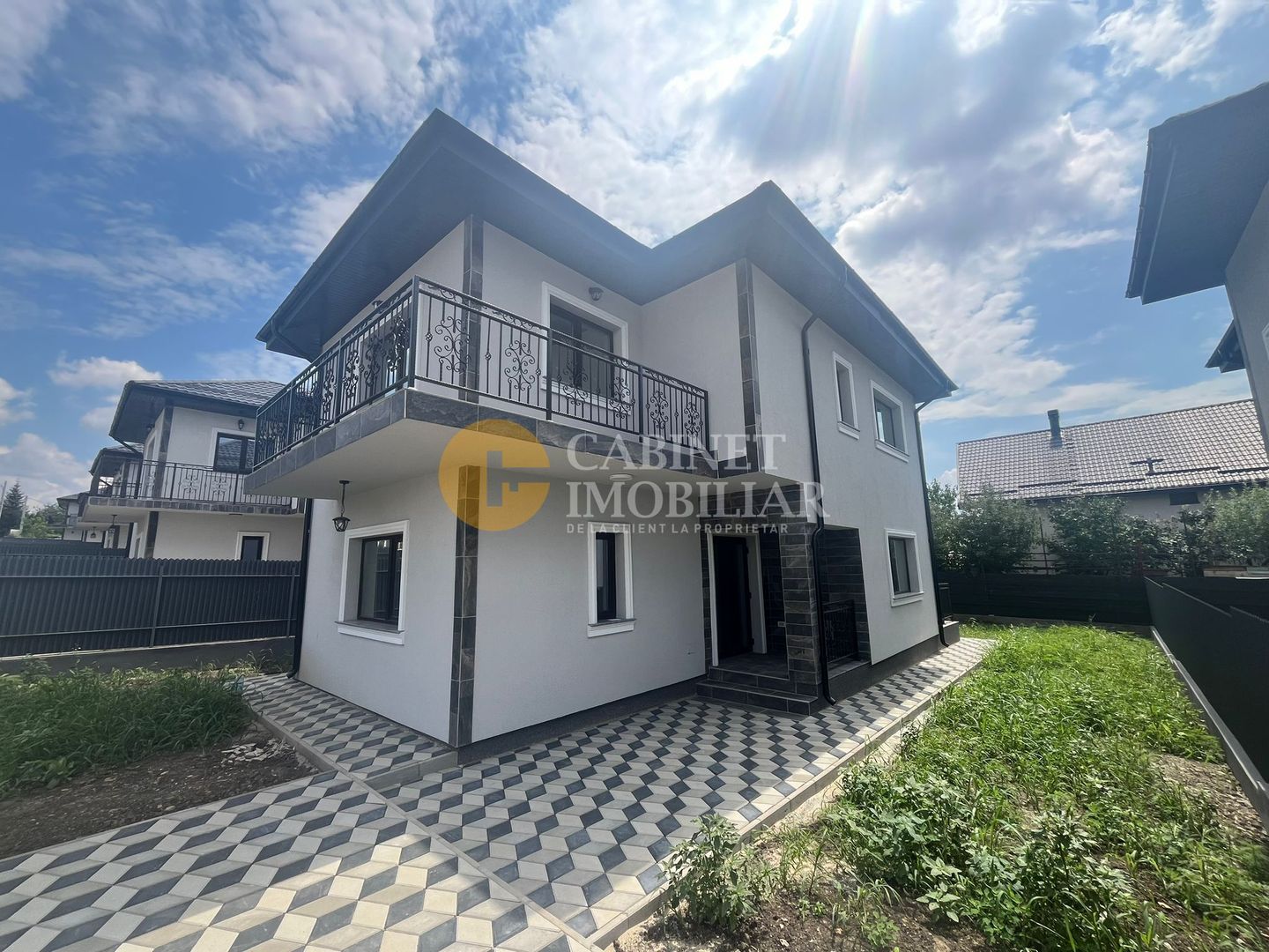 Casa Valea Lupului 4 camere Finisaje LUX - Poză 1