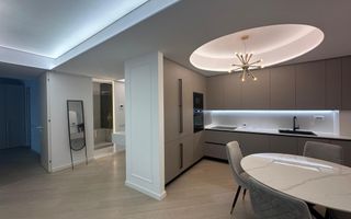 Apartament de vânzare în Cortina North – mobilat, utilat, cu loc de parcare - Poză 2