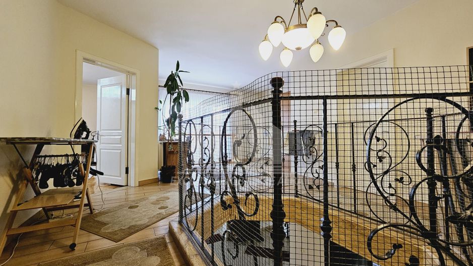 Casa individuala | Pensiune | 550 mp | 1100 mp teren | Cetate - Poză 9