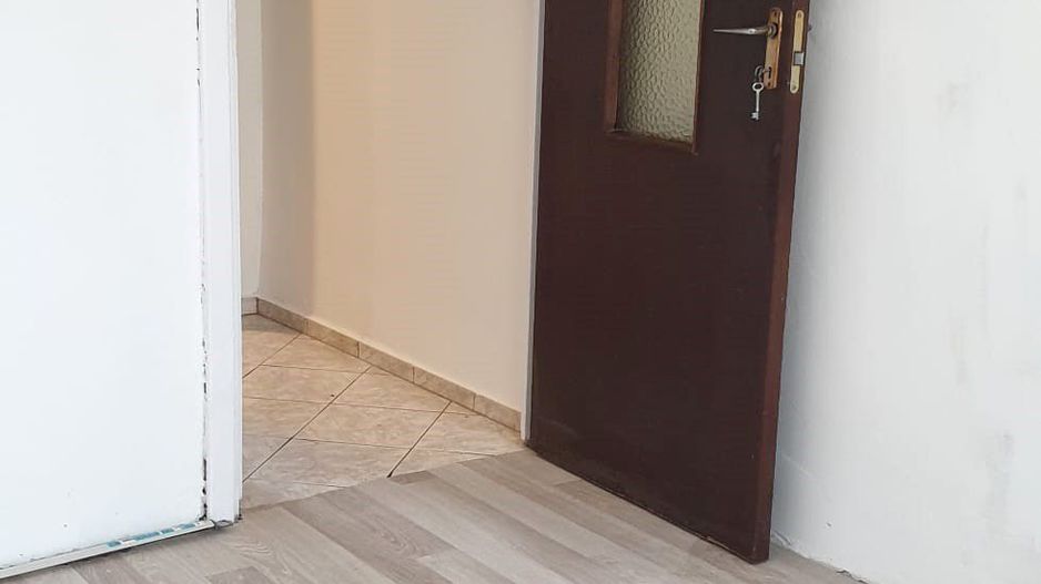 Apartament 4 camere de inchiriat Tractorul (Goga) - Poză 10