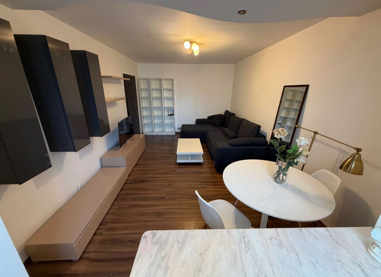 AP. 3 CAMERE- OBOR, PET-FRIENDLY, MOBILAT/UTILAT MODERN, CURAT - Poză 2